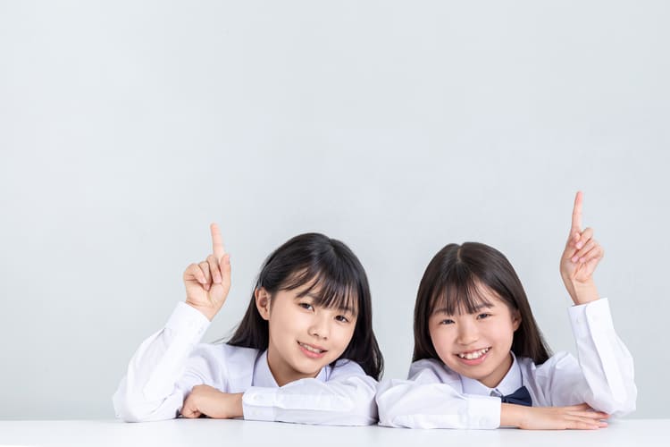 「女子」の高校受験写真におすすめ!証明写真のルールや撮り方を解説3