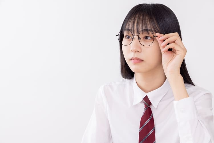 受験写真はメガネ着用はNG?中高大・共通テスト全種解説4