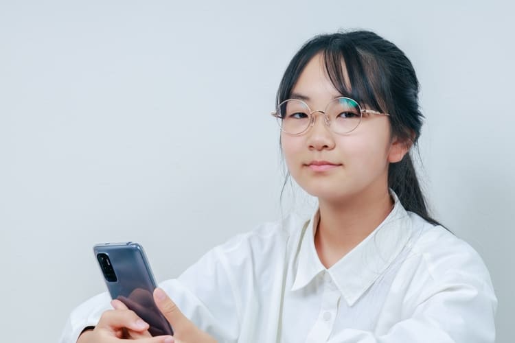 3分でわかる!女子の中学受験写真にふさわしい服装|購入先も紹介4