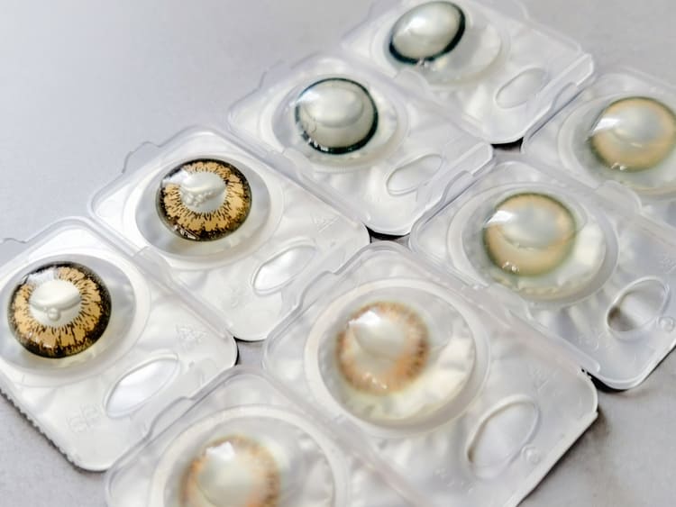 受験写真で使える「カラコン」の特徴とは？選びかや注意点を解説1